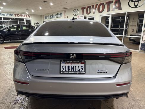 Used 2025 Honda Accord Sport image 9