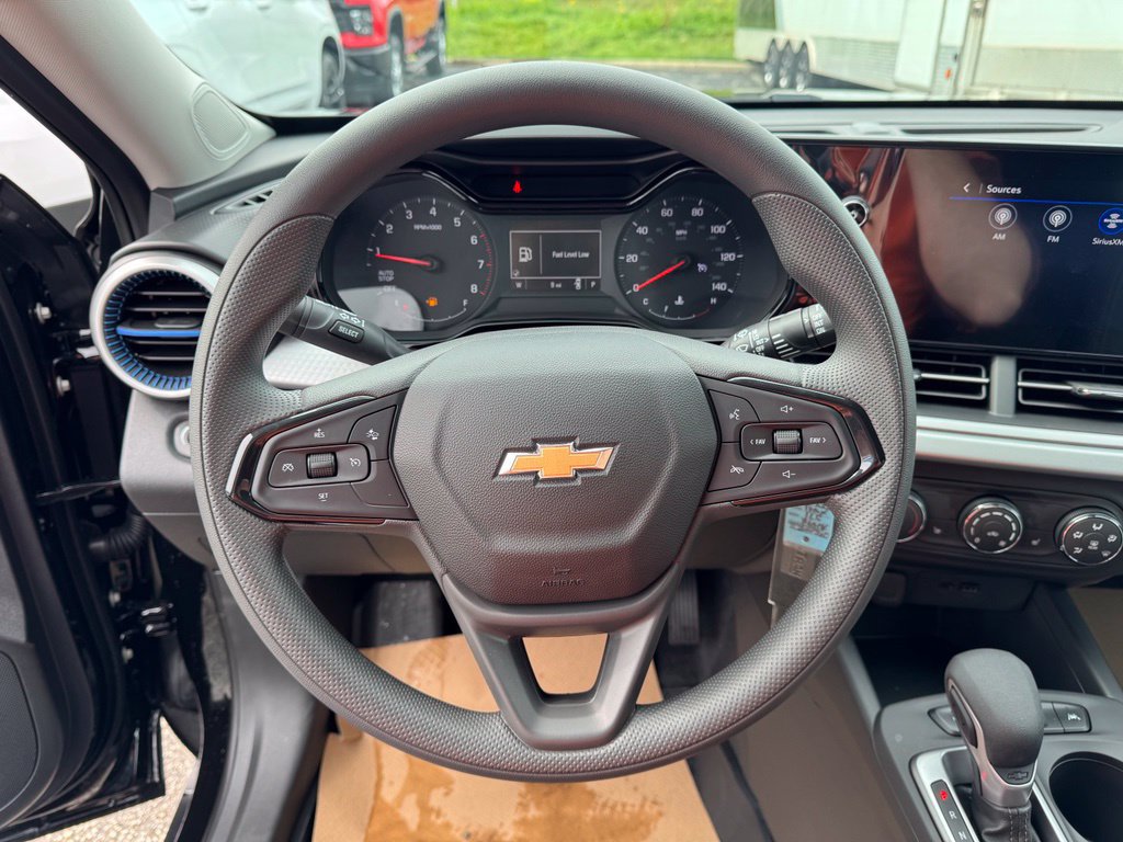 New 2026 Chevrolet Trax LS w/ LS Convenience Package FWD image 12