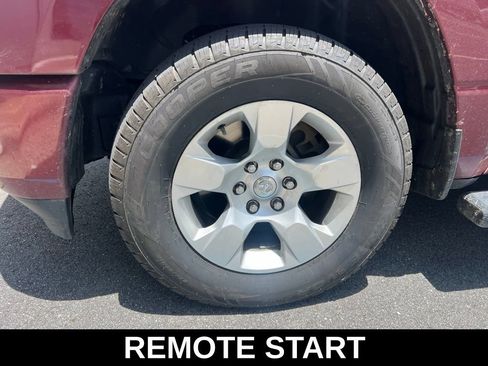 Used 2019 RAM 1500 Big Horn AWD/4WD image 9
