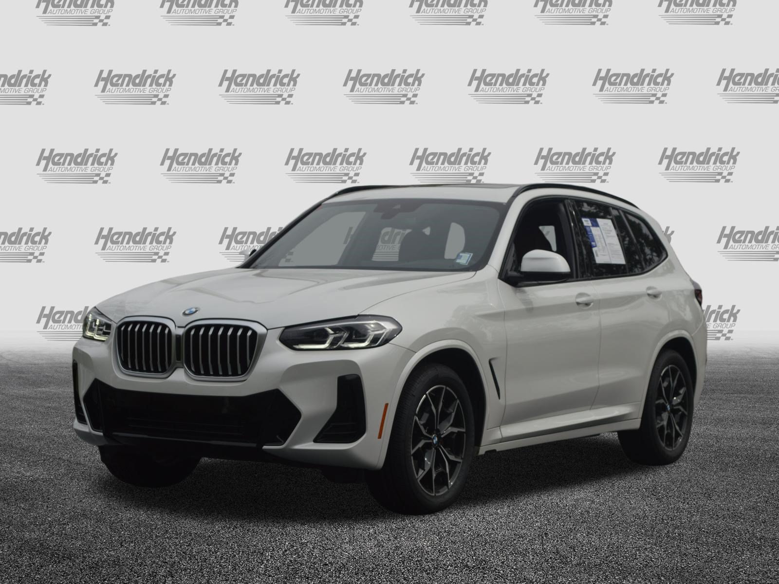 Certified 2024 BMW X3 xDrive30i w/ Premium Package AWD/4WD image 3