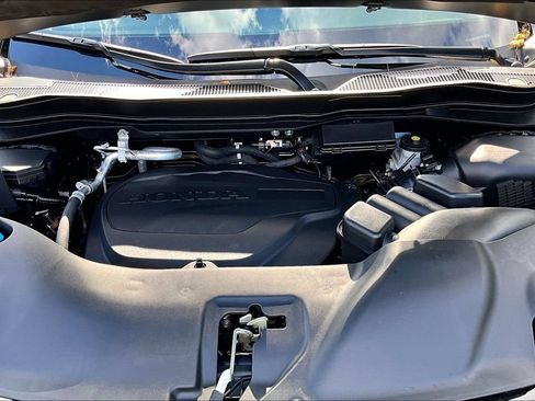 Used 2022 Honda Pilot TrailSport image 24