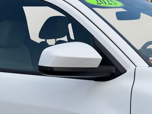 Used 2025 Toyota Tacoma SR5 image 11