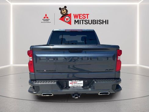Used 2021 Chevrolet Silverado 1500 RST w/ Z71 Off-Road Package AWD/4WD image 4