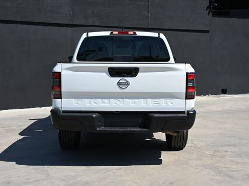 Used 2025 Nissan Frontier S image 4