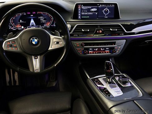 Certified 2022 BMW 750i xDrive w/ Executive Package AWD/4WD image 16