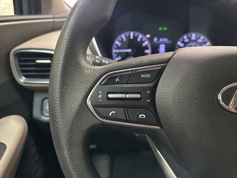 Used 2019 Hyundai Santa Fe SE image 17