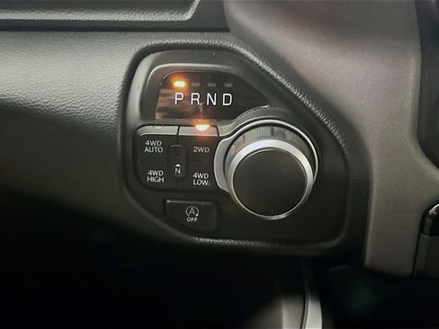 Used 2022 RAM 1500 Big Horn AWD/4WD image 23