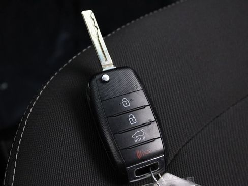 Used 2018 Kia Soul image 27