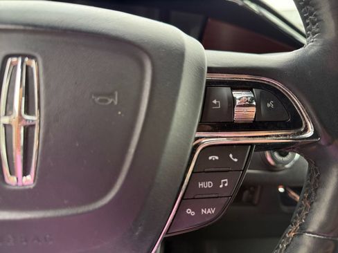 Used 2021 Lincoln Navigator Reserve w/ Luxury Package AWD/4WD image 27