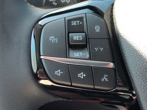 New 2025 Ford Escape SE image 25