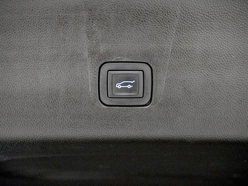 Used 2019 Chevrolet Traverse LT AWD/4WD image 10
