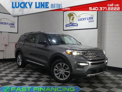 Used 2023 Ford Explorer Limited image 1