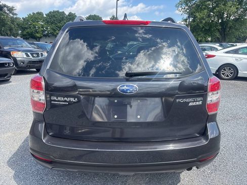 Used 2016 Subaru Forester 2.5i Premium w/ All-Weather Package AWD/4WD image 6