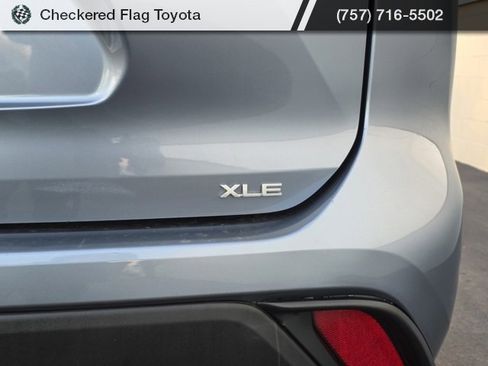 Used 2023 Toyota Highlander XLE image 18