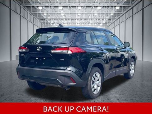 Used 2024 Toyota Corolla Cross L AWD/4WD image 8