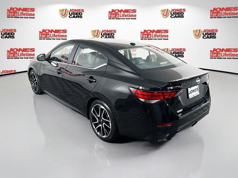 Used 2024 Nissan Sentra SR w/ SR Premium Package image 2