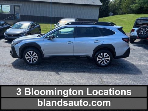 Used 2024 Subaru Outback Premium AWD/4WD image 1