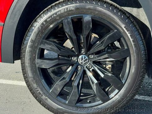 Used 2021 Volkswagen Atlas SEL Premium image 47