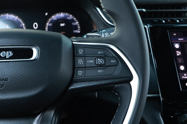 New 2026 Jeep Grand Cherokee Laredo RWD image 14