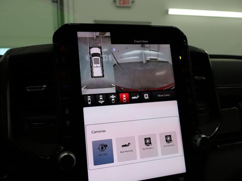 Used 2025 RAM 1500 Limited image 20