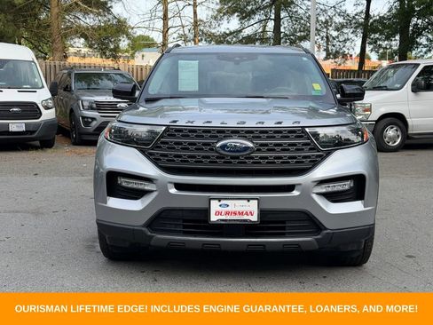 Used 2022 Ford Explorer XLT w/ Equipment Group 202A AWD/4WD image 2
