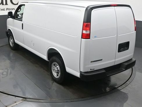 New 2026 Chevrolet Express 2500 w/ Driver Convenience Package RWD image 20