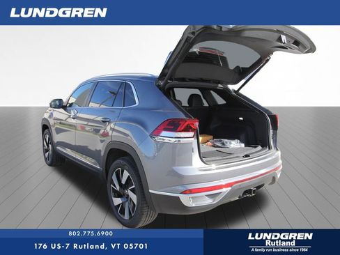 New 2025 Volkswagen Atlas Cross Sport SEL image 4