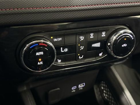 Certified 2025 Chevrolet TrailBlazer RS w/ Convenience Package AWD/4WD image 20