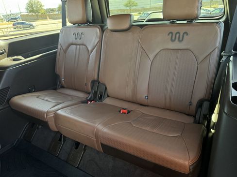 Used 2023 Ford Expedition Max King Ranch image 33