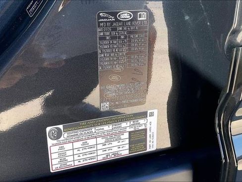 New 2026 Land Rover Defender 110 X-Dynamic SE image 8