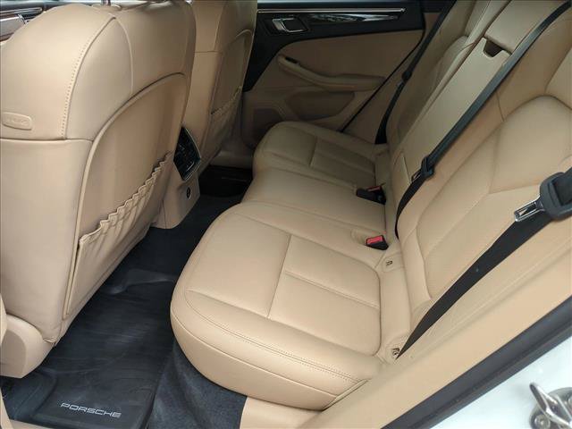 Used 2023 Porsche Macan AWD/4WD image 19