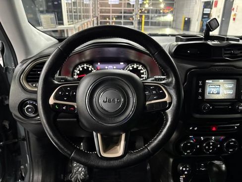 Used 2017 Jeep Renegade Trailhawk AWD/4WD image 29