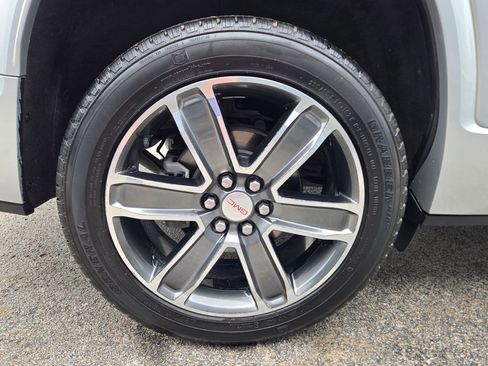 Used 2018 GMC Acadia Denali AWD/4WD image 19