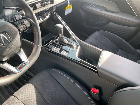 Used 2025 Acura ADX A-Spec image 17