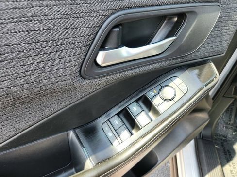 Used 2023 Nissan Rogue SV image 35