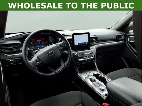 Used 2020 Ford Explorer XLT w/ Comfort Package AWD/4WD image 9