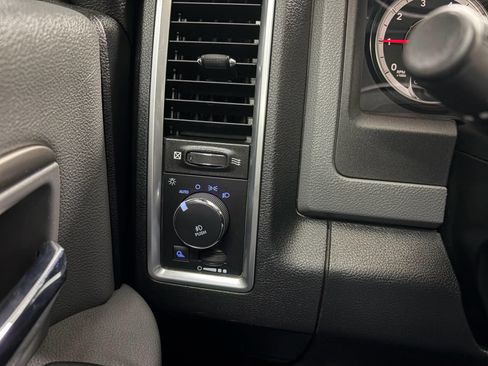 Used 2018 RAM 1500 Outdoorsman AWD/4WD image 13