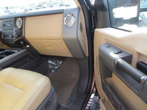 Used 2012 Ford F350 Lariat w/ Chrome Pkg image 22