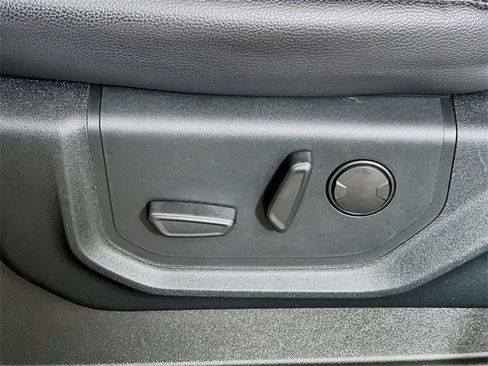 Used 2021 Ford Expedition Max XLT image 11