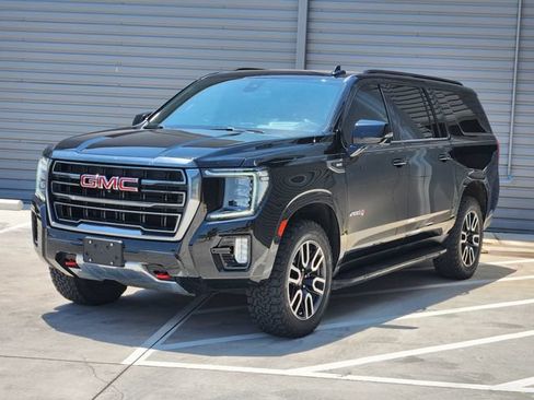 Used 2021 GMC Yukon XL AT4 w/ Rear Media and Nav Package AWD/4WD image 4