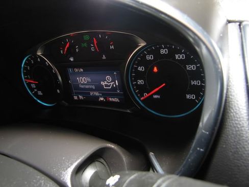 Used 2022 Chevrolet Equinox LT image 20