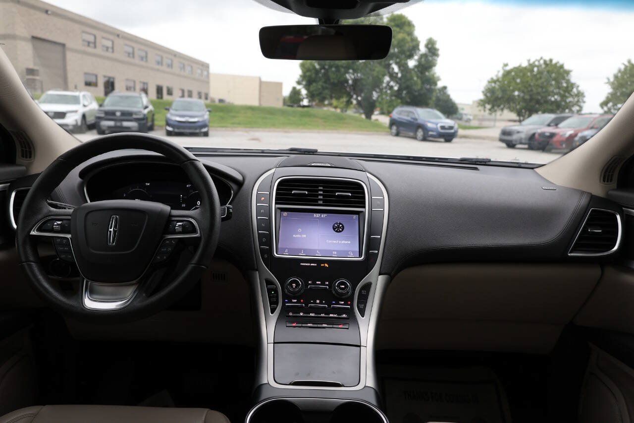 Used 2020 Lincoln Nautilus FWD image 14