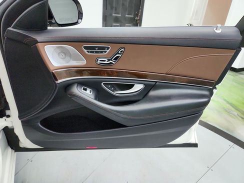 Used 2019 Mercedes-Benz S 450 Sedan image 29