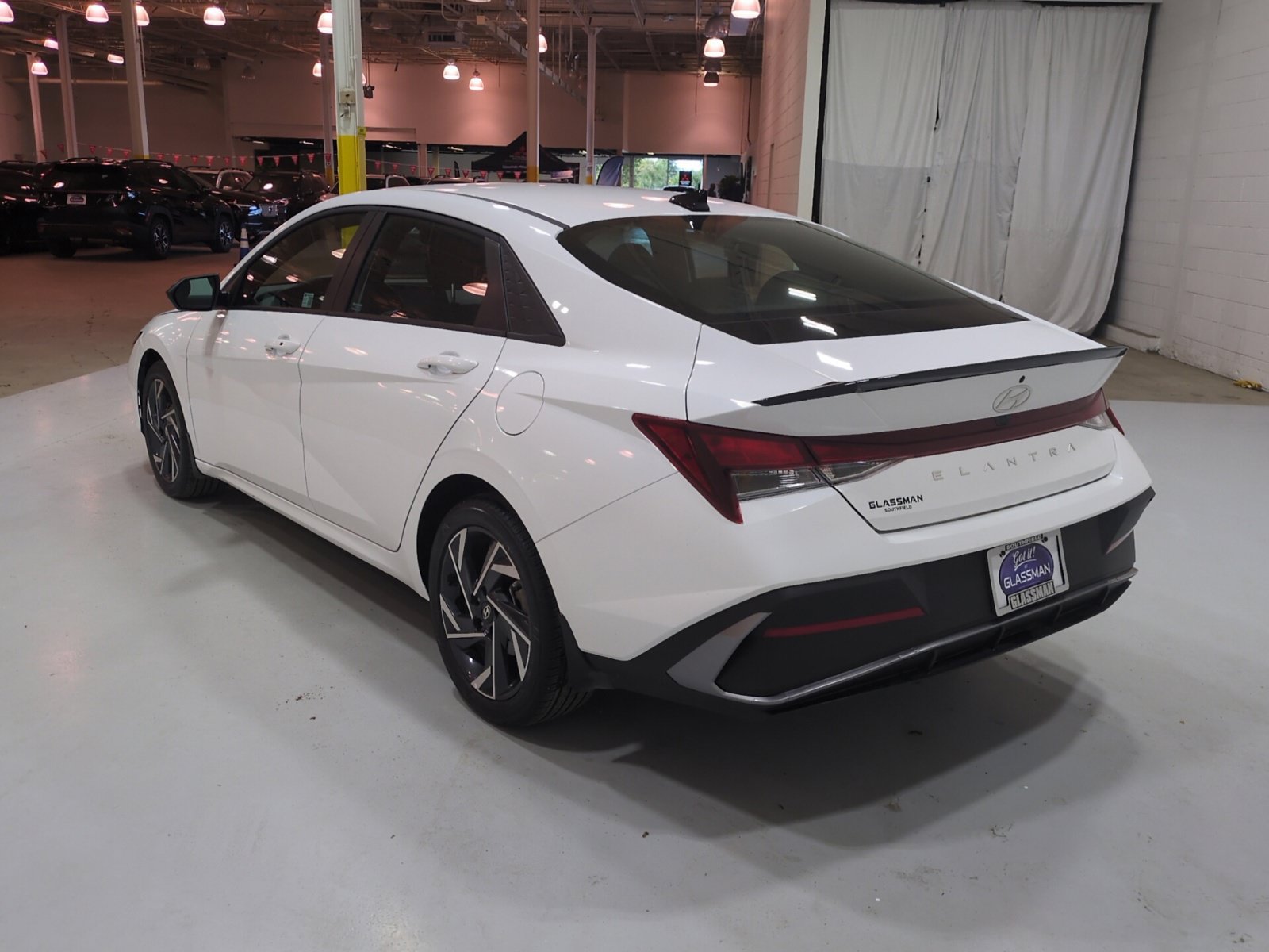 Used 2025 Hyundai Elantra Sport FWD image 5