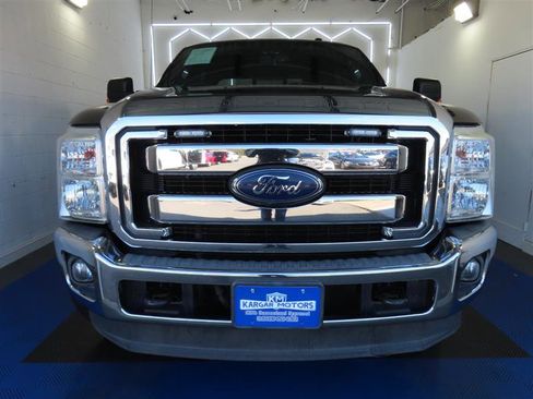 Used 2015 Ford F350 Lariat w/ Lariat Interior Package image 2