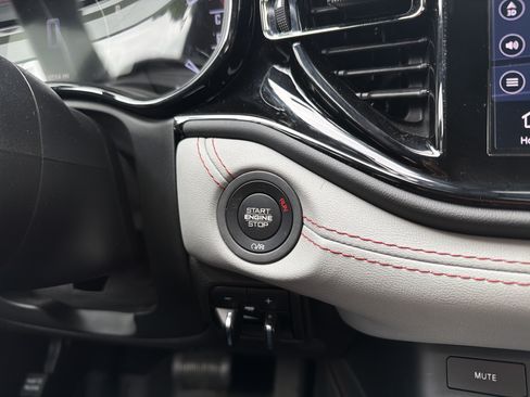 Used 2023 Dodge Durango GT AWD/4WD image 17