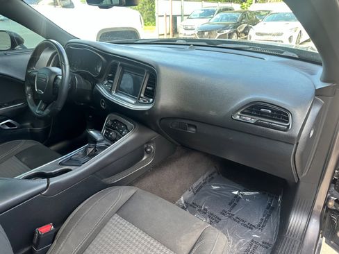 Used 2018 Dodge Challenger SXT w/ Blacktop Package image 15