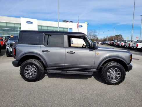 New 2025 Ford Bronco Badlands AWD/4WD image 36