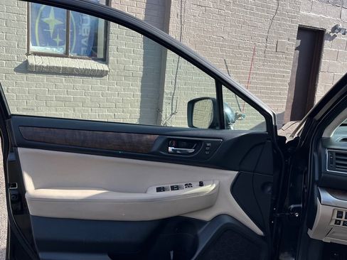 Used 2016 Subaru Outback 2.5i Limited image 10