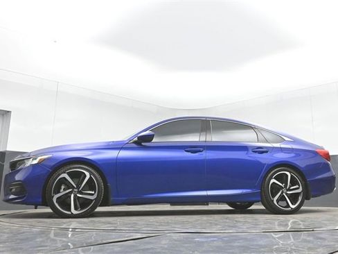 Used 2018 Honda Accord Sport image 42